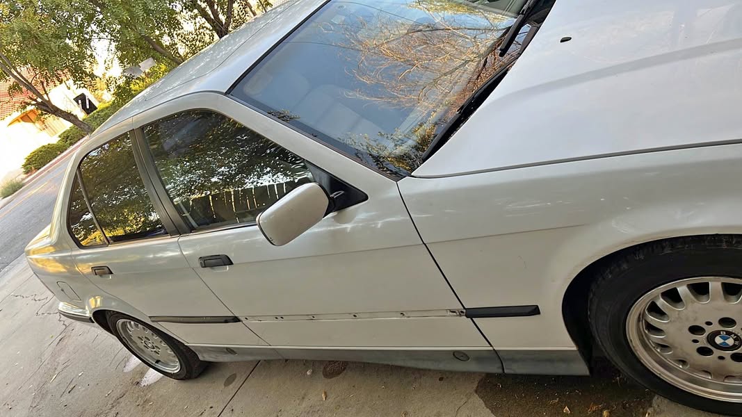 1994 BMW 3 Series - 325i Sedan 4D