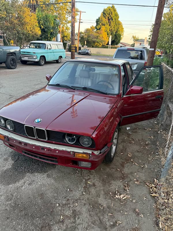 1991 BMW 3 Series - 325i Sedan 4D