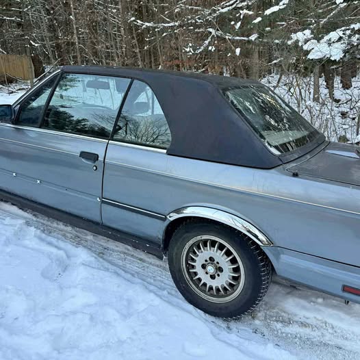 1989 BMW 3 Series - 325i Convertible 2D