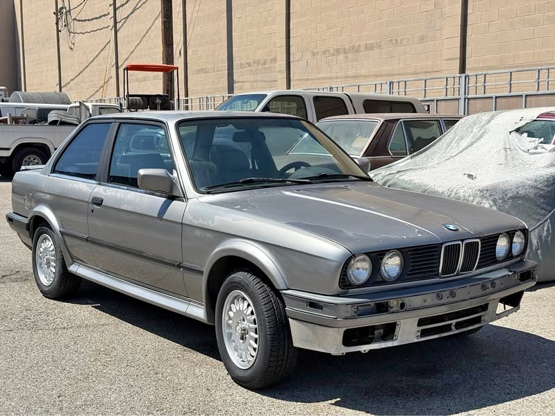 1988 BMW 3 Series - 325xi AWD Sedan 4D