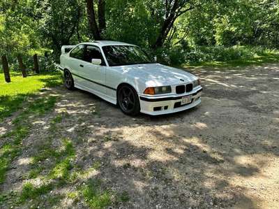 1990 BMW 3 Series - 325i Sedan 4D