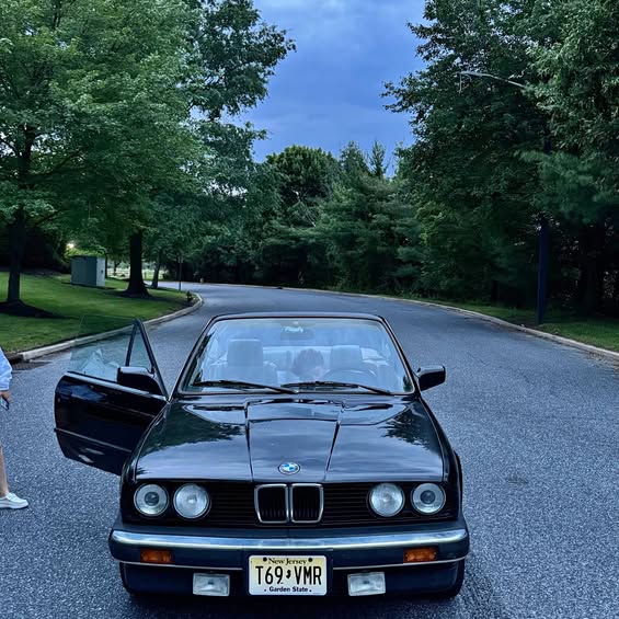 1989 BMW 3 Series - 325i Convertible 2D