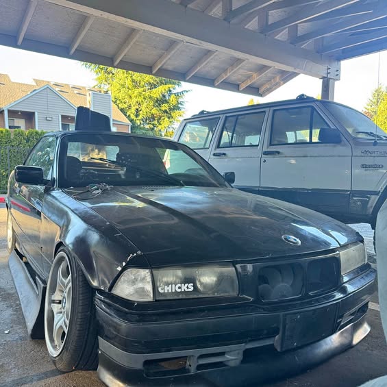 1993 BMW 3 Series - 318i Convertible 2D