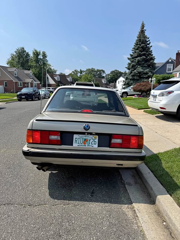 1990 BMW 3 Series - 325i