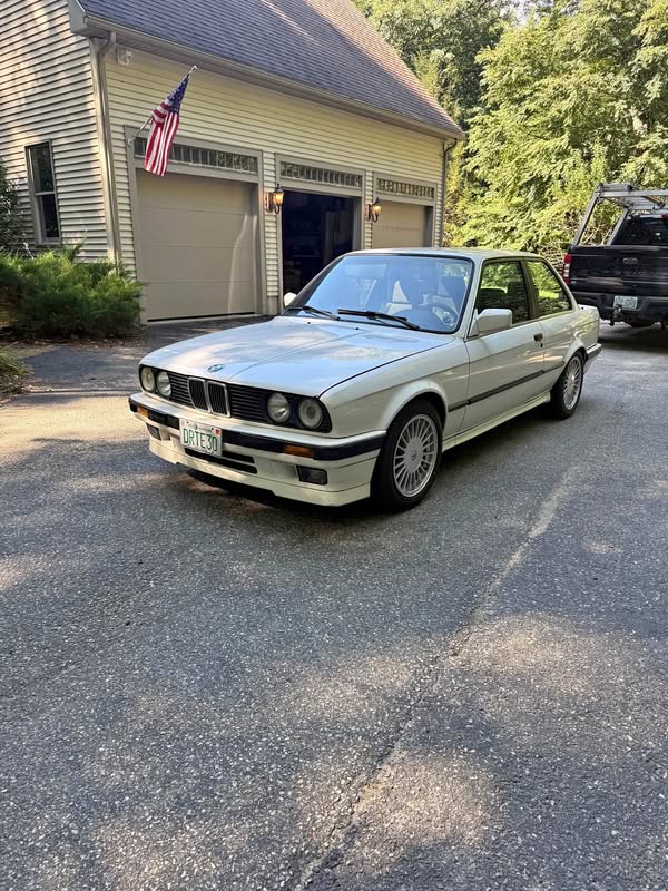 1990 BMW 3 Series - 325is Coupe 2D