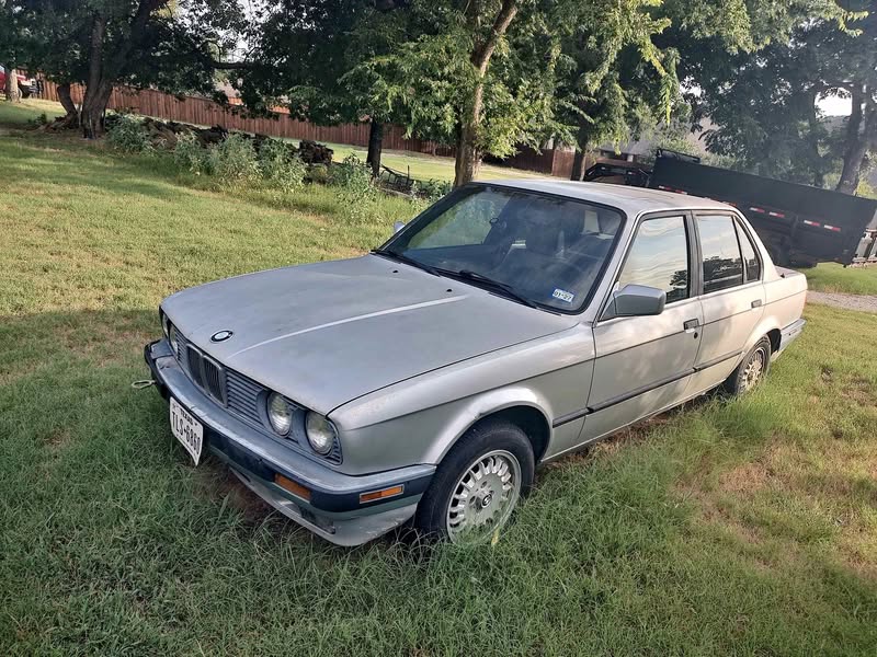 1991 BMW 3 Series - 318i Sedan 4D