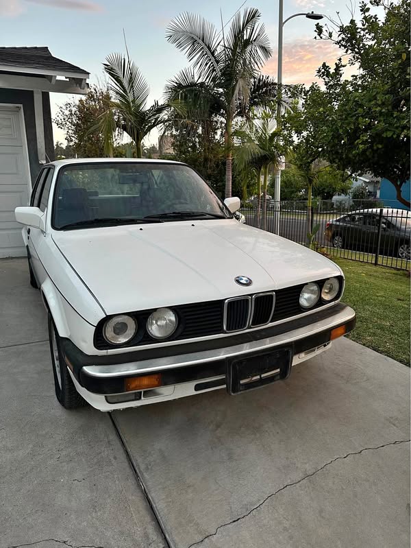 1988 BMW 3 Series - 325i Sedan 4D
