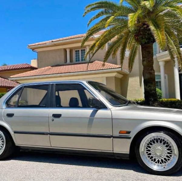1987 BMW 3 Series - 320i Sedan 4D