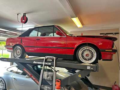 1993 BMW 3 Series - 325i Convertible 2D