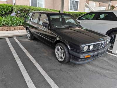 1990 BMW 3 Series - 318i Sedan 4D