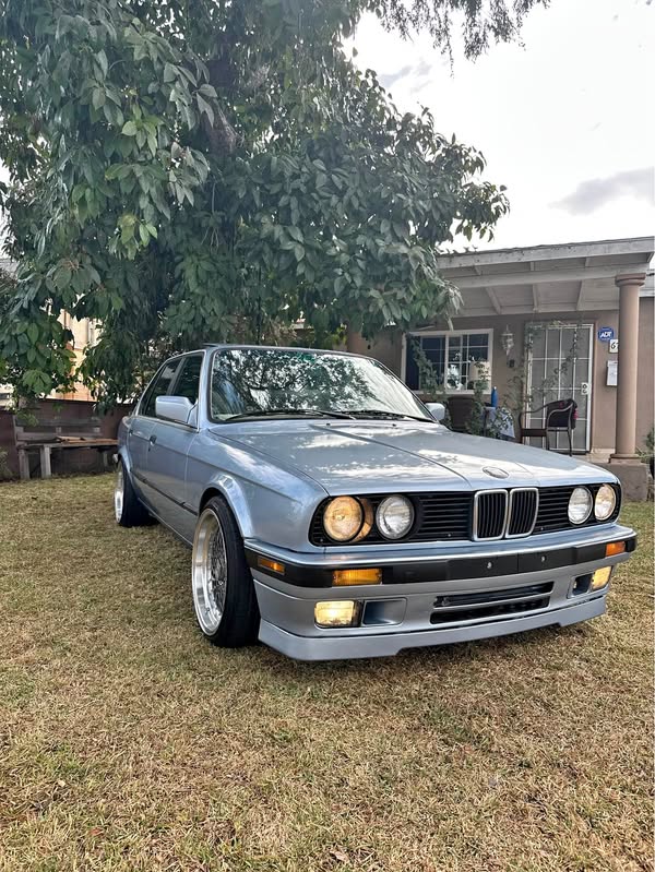 1990 BMW 3 Series - 325i Sedan 4D