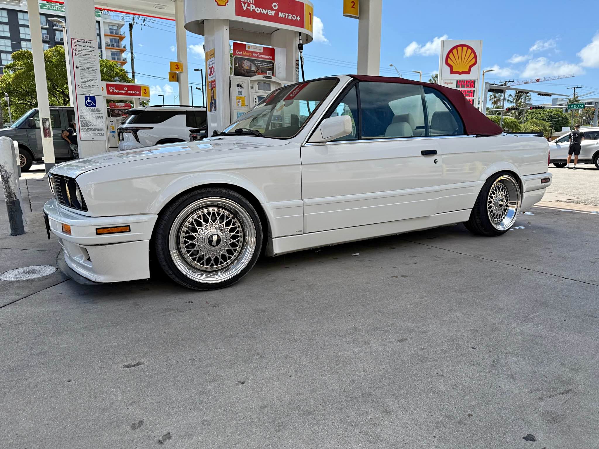 1992 BMW 3 Series - 325i Convertible 2D