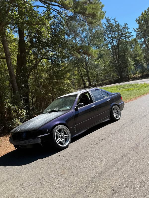 1992 BMW 3 Series - 318i Sedan 4D