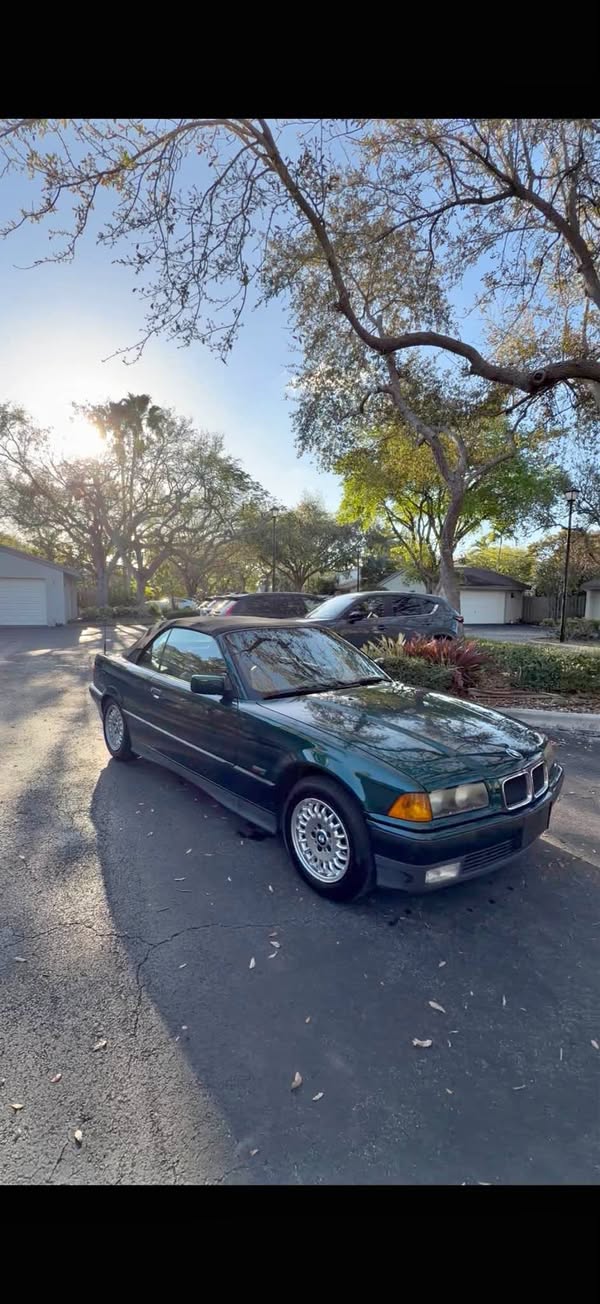1994 BMW 3 Series - 325i Convertible 2D