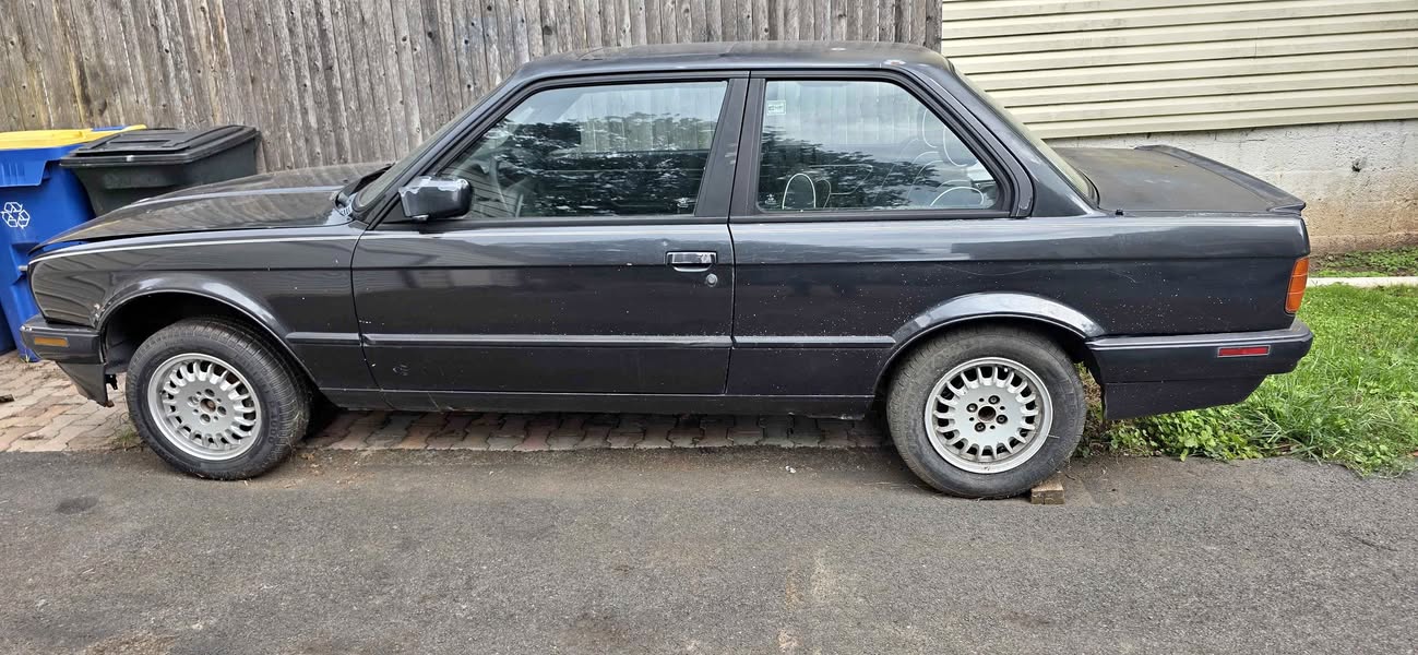 1991 BMW 3 Series - 318is Coupe 2D