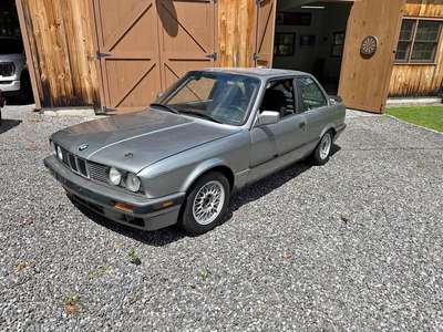 1989 BMW 3 Series - 325is Coupe 2D