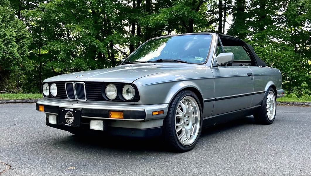1988 BMW 3 Series - 325i Convertible 2D
