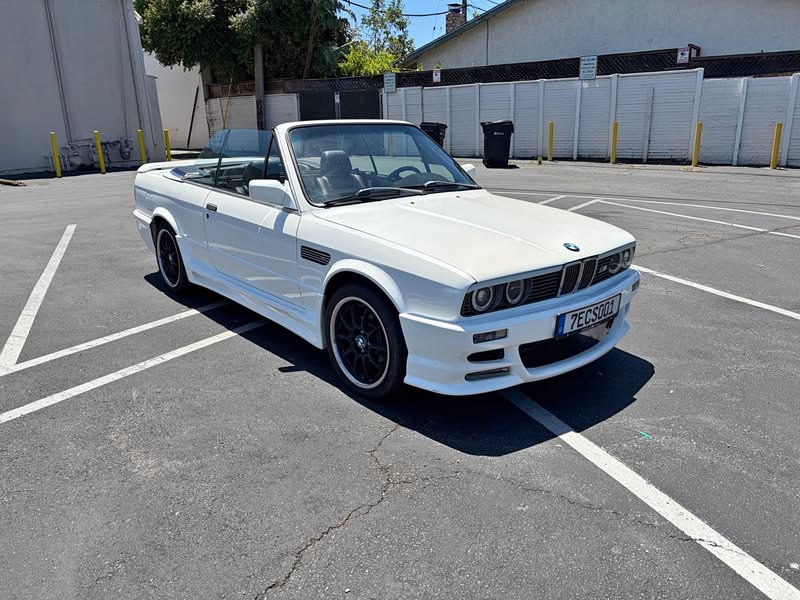 1991 BMW 3 Series - 318i Convertible 2D