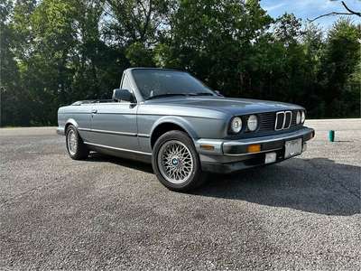 1989 BMW 3 Series - 325i Convertible 2D