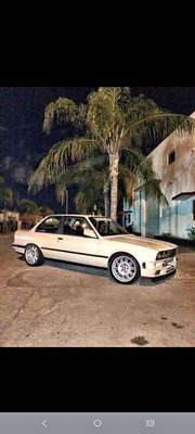 1991 BMW 3 Series - 318is Coupe 2D