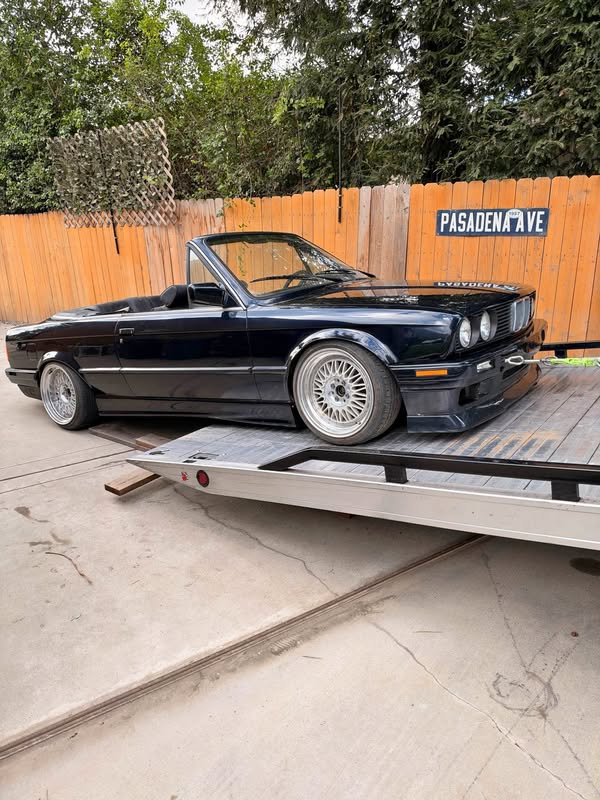 1991 BMW 3 Series - 318i Convertible 2D