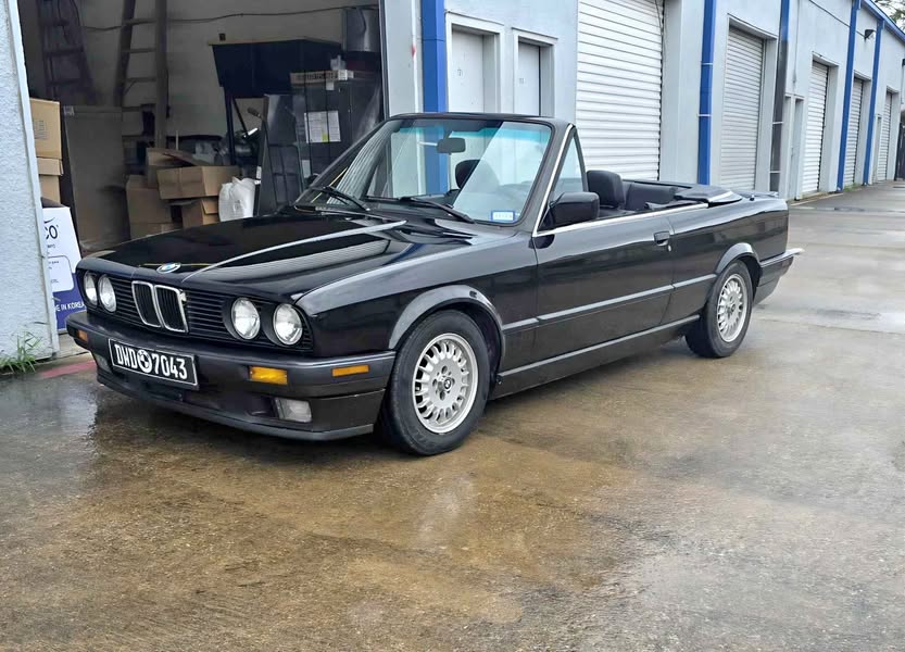 1991 BMW 3 Series - 325is Coupe 2D