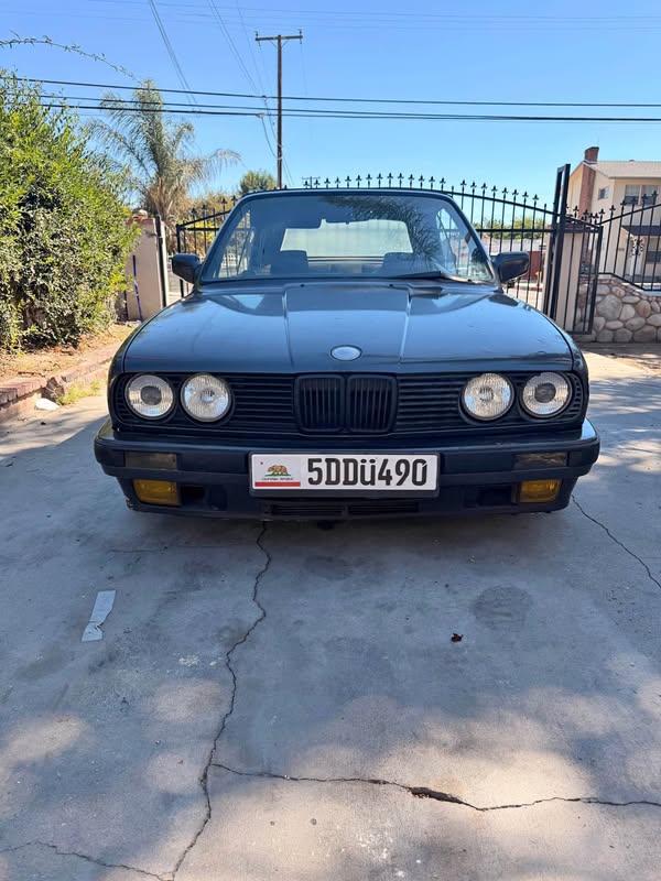1987 BMW 3 Series 325i Convertible 2D