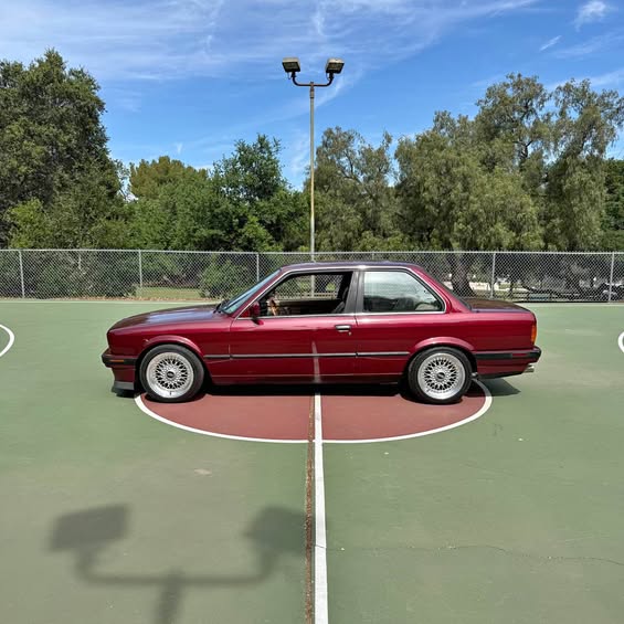 1990 BMW 3 Series - 325i Sedan 4D