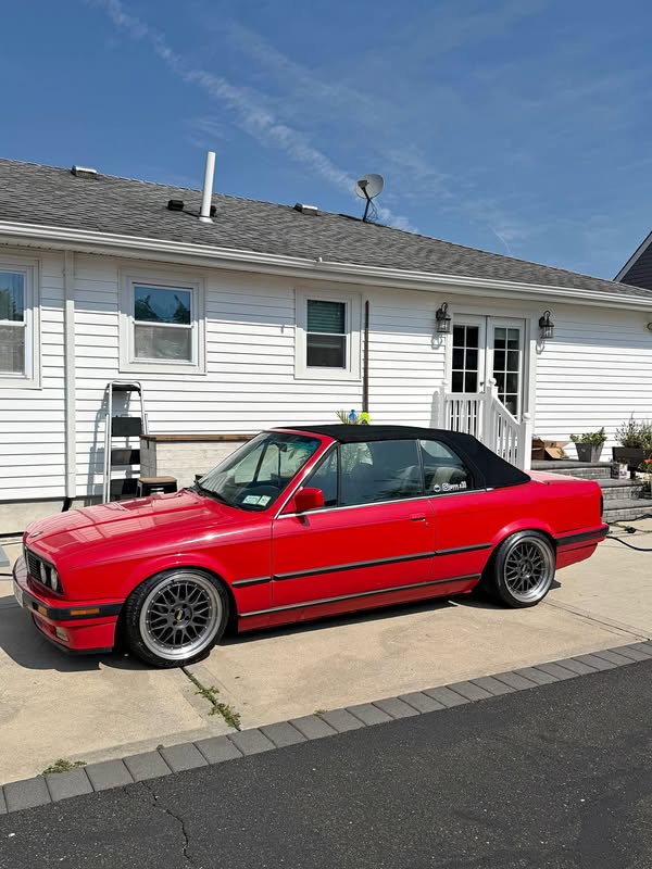 1991 BMW 3 Series - 318i Convertible 2D