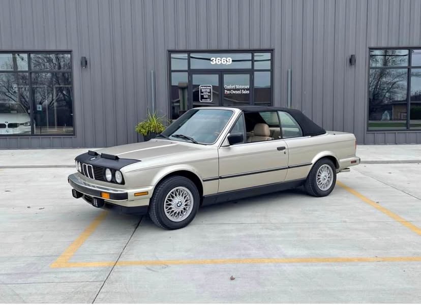 1988 BMW 3 Series - 325iC Convertible 2D