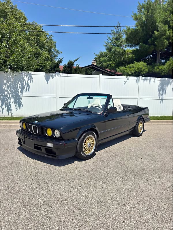 1989 BMW 3 Series - 325i Convertible 2D