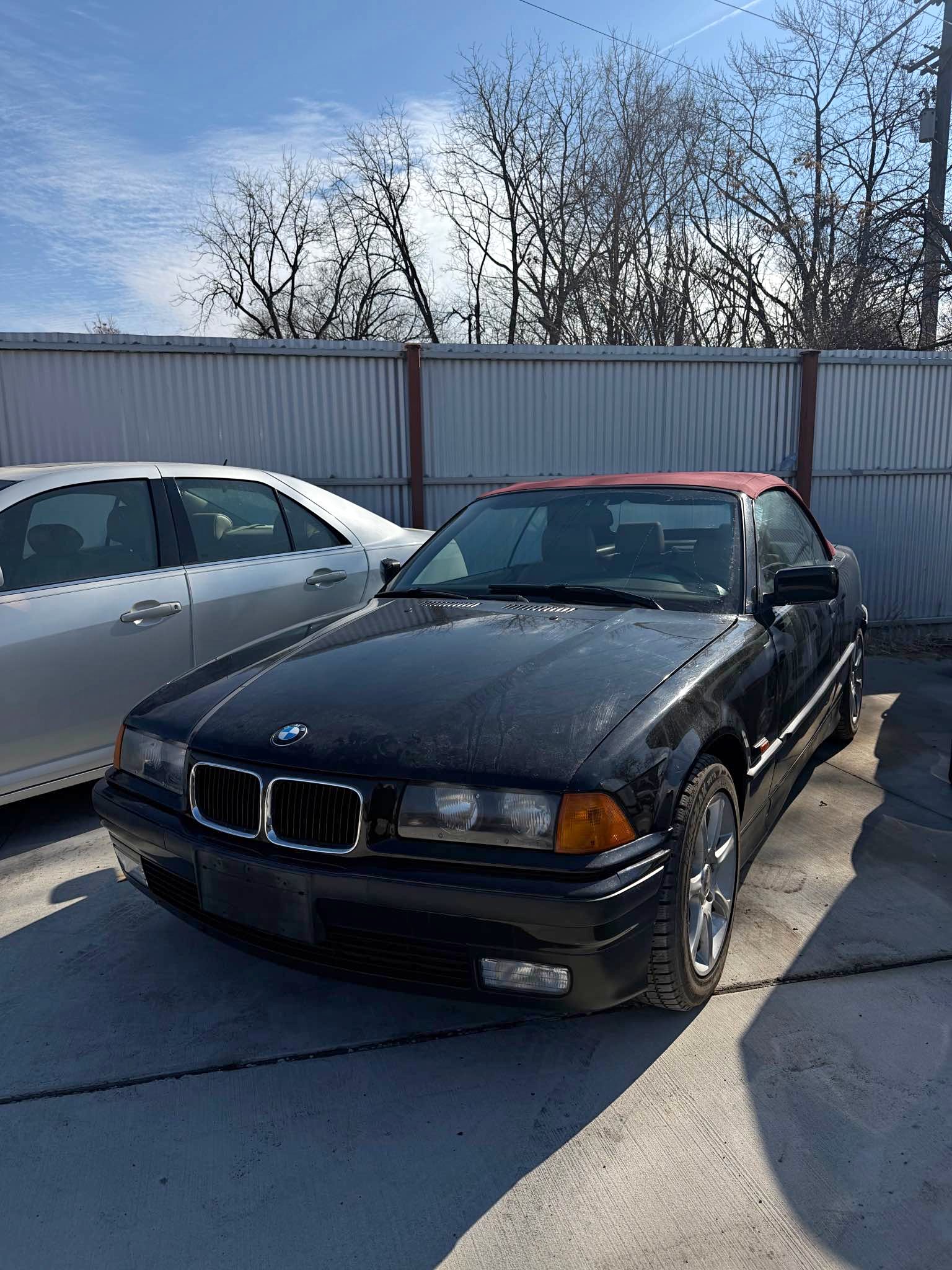 1985 BMW 3 Series - 318i Convertible 2D