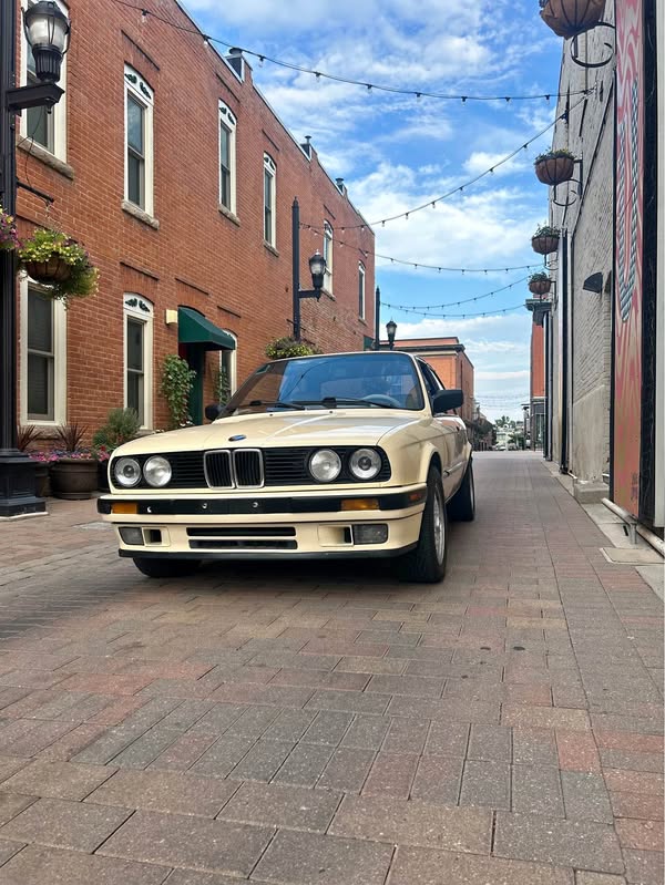 1989 BMW 3 Series - 325is Coupe 2D