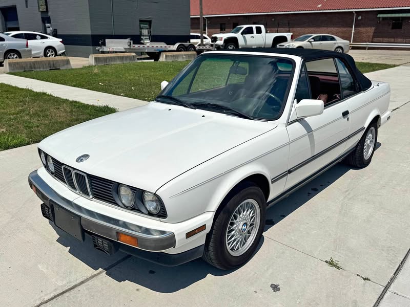 1990 BMW 3 Series - 325i Convertible 2D