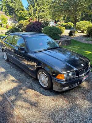 1993 BMW 3 Series - 325is Coupe 2D