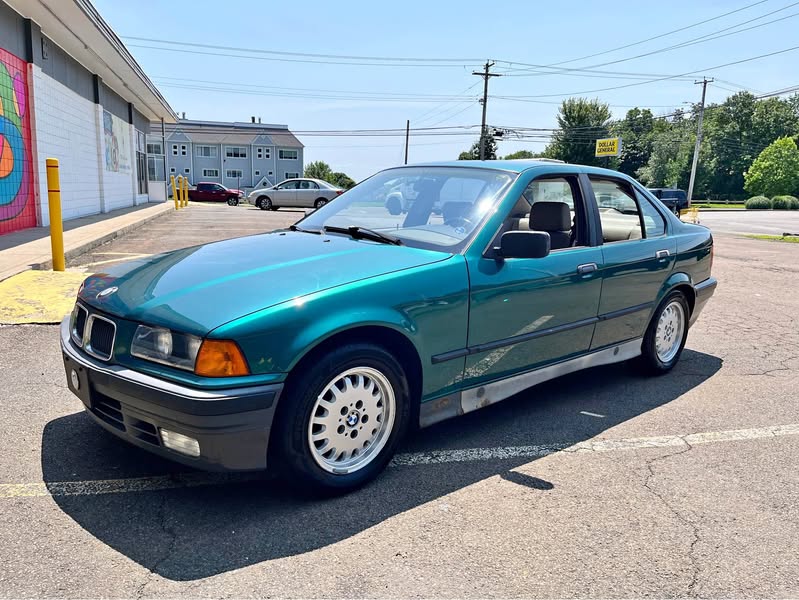 1992 BMW 3 Series - 325i Sedan 4D