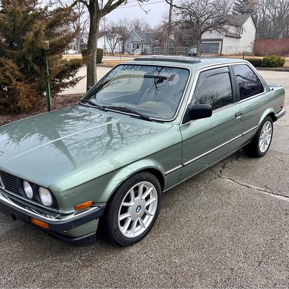 1985 BMW 3 Series - Euro e30 323i Hardy & Beck