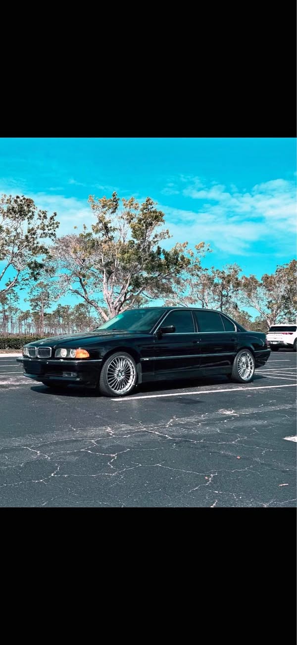 1998 BMW 7 Series - 750iL Sedan 4D