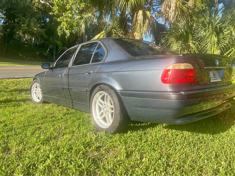 2001 BMW 7 Series - 740i Sedan 4D