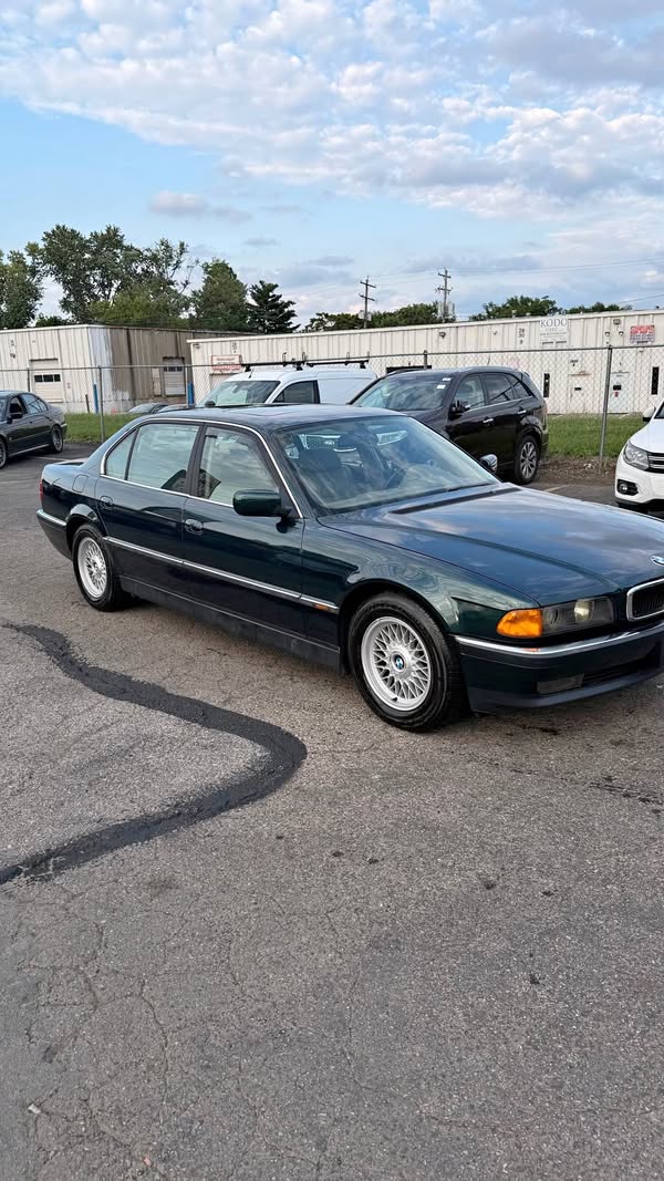 1998 BMW 7 Series - 740iL Sedan 4D