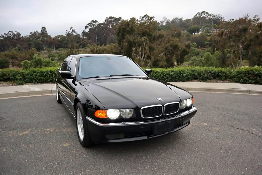 2001 BMW 7 Series - 740iL Sedan 4D
