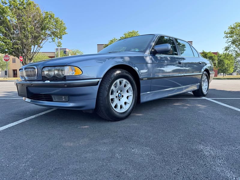 2001 BMW 7 Series - 740iL Sedan 4D