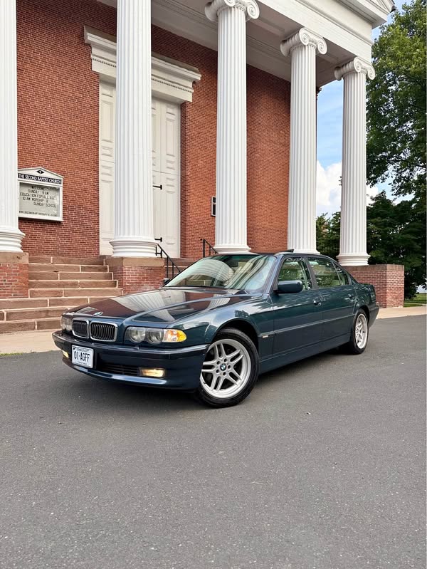 2001 BMW 7 Series - 740iL Sedan 4D