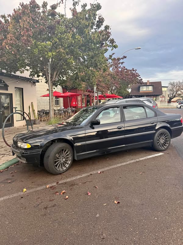 2001 BMW 7 Series - 740Li xDrive Sedan 4D