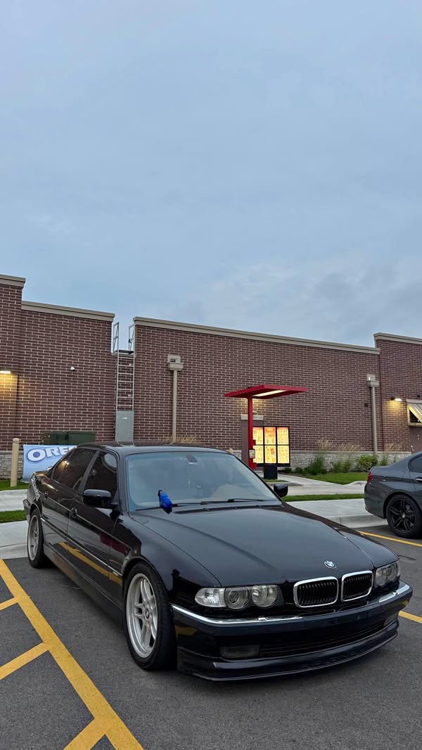 2000 BMW 7 Series - 740iL Sedan 4D