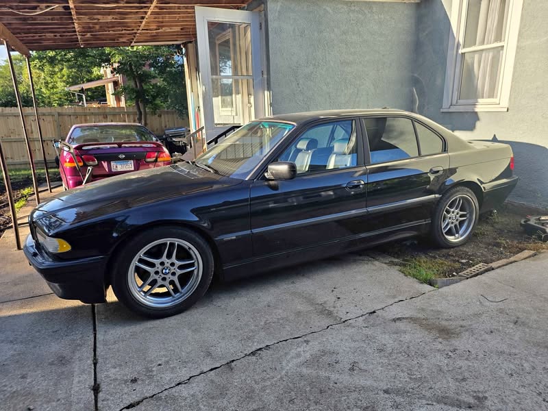 2001 BMW 7 Series - 740Li Sedan 4D