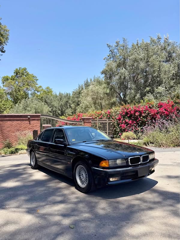 1998 BMW 7 Series - 740Li Sedan 4D