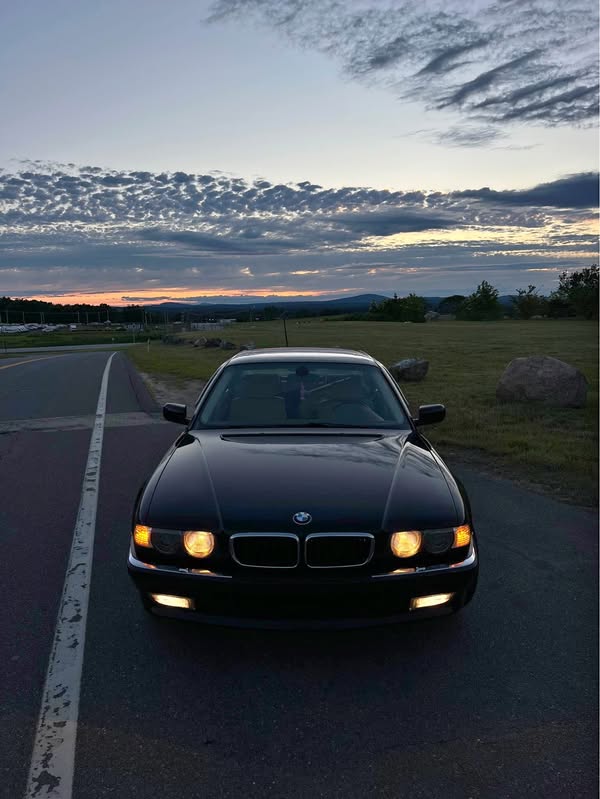 2001 BMW 7 Series - 740iL Sedan 4D