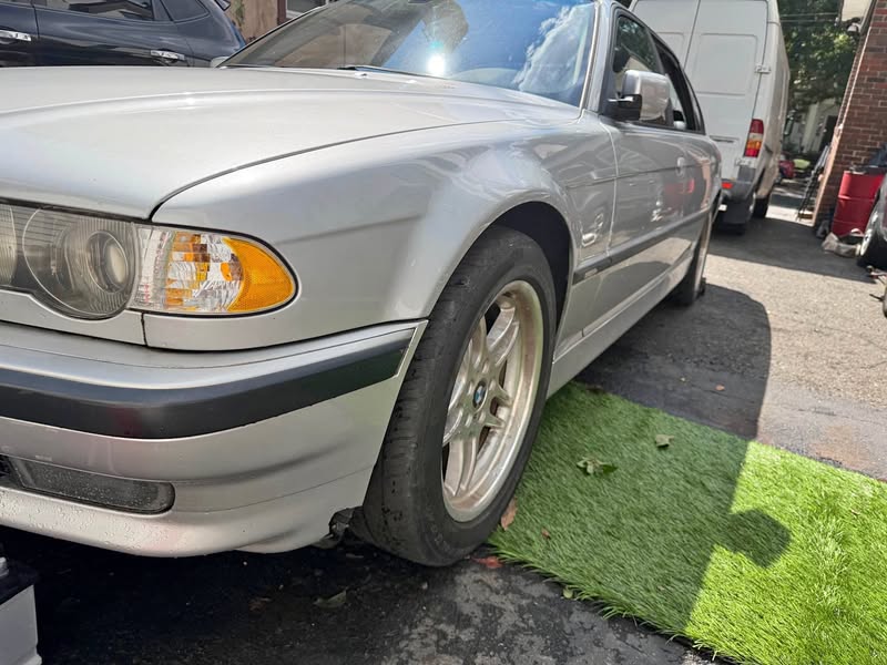 2001 BMW 7 Series - 735iL Sedan 4D