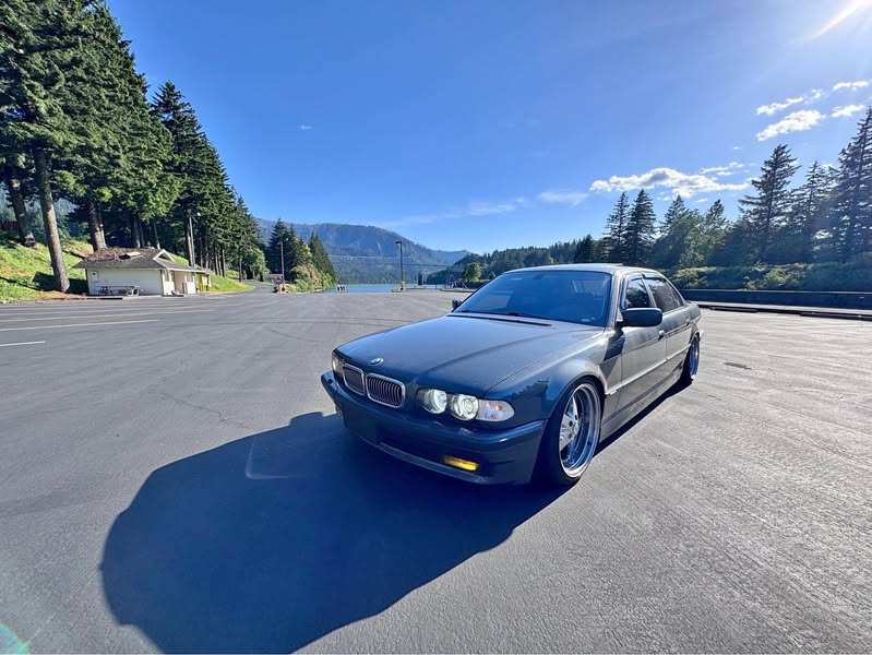 2001 BMW 7 Series - 740iL Sedan 4D